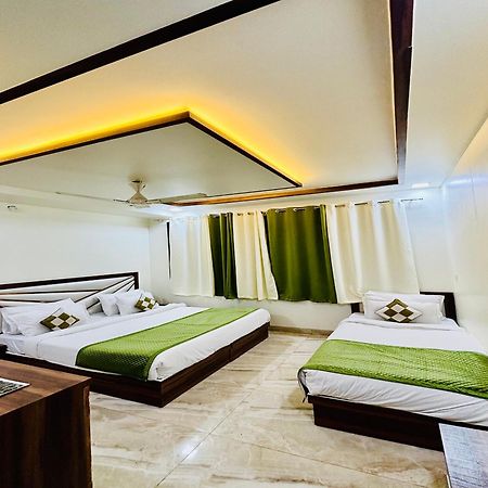 Crown Hotel Agra Near Taj Mahal Εξωτερικό φωτογραφία