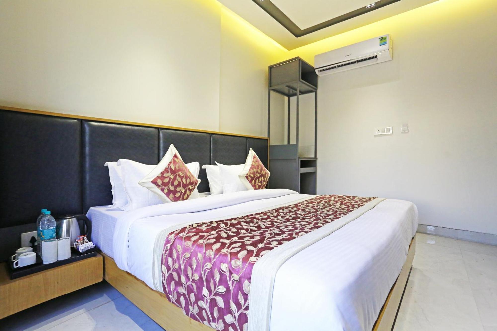 Crown Hotel Agra Near Taj Mahal Εξωτερικό φωτογραφία