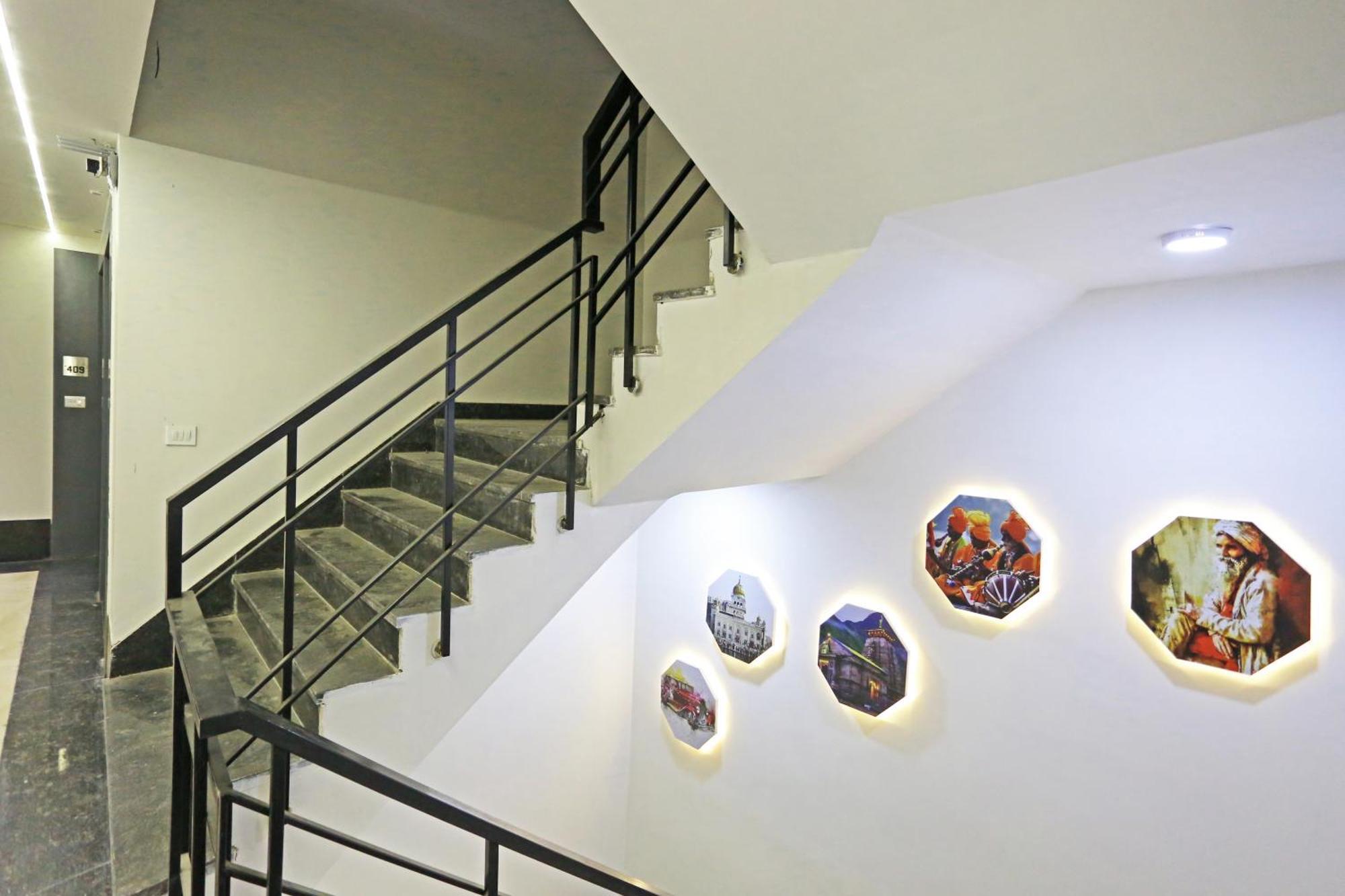Crown Hotel Agra Near Taj Mahal Εξωτερικό φωτογραφία