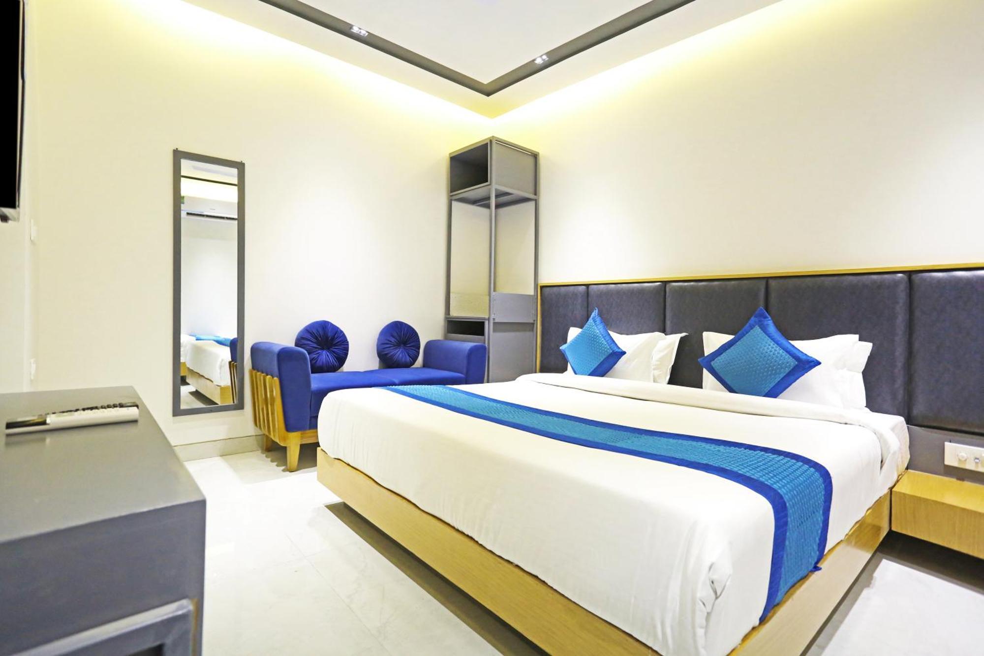 Crown Hotel Agra Near Taj Mahal Εξωτερικό φωτογραφία