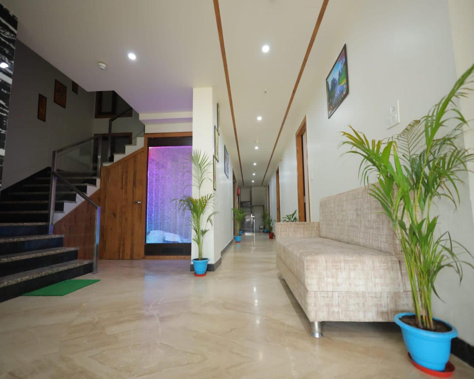 Crown Hotel Agra Near Taj Mahal Εξωτερικό φωτογραφία