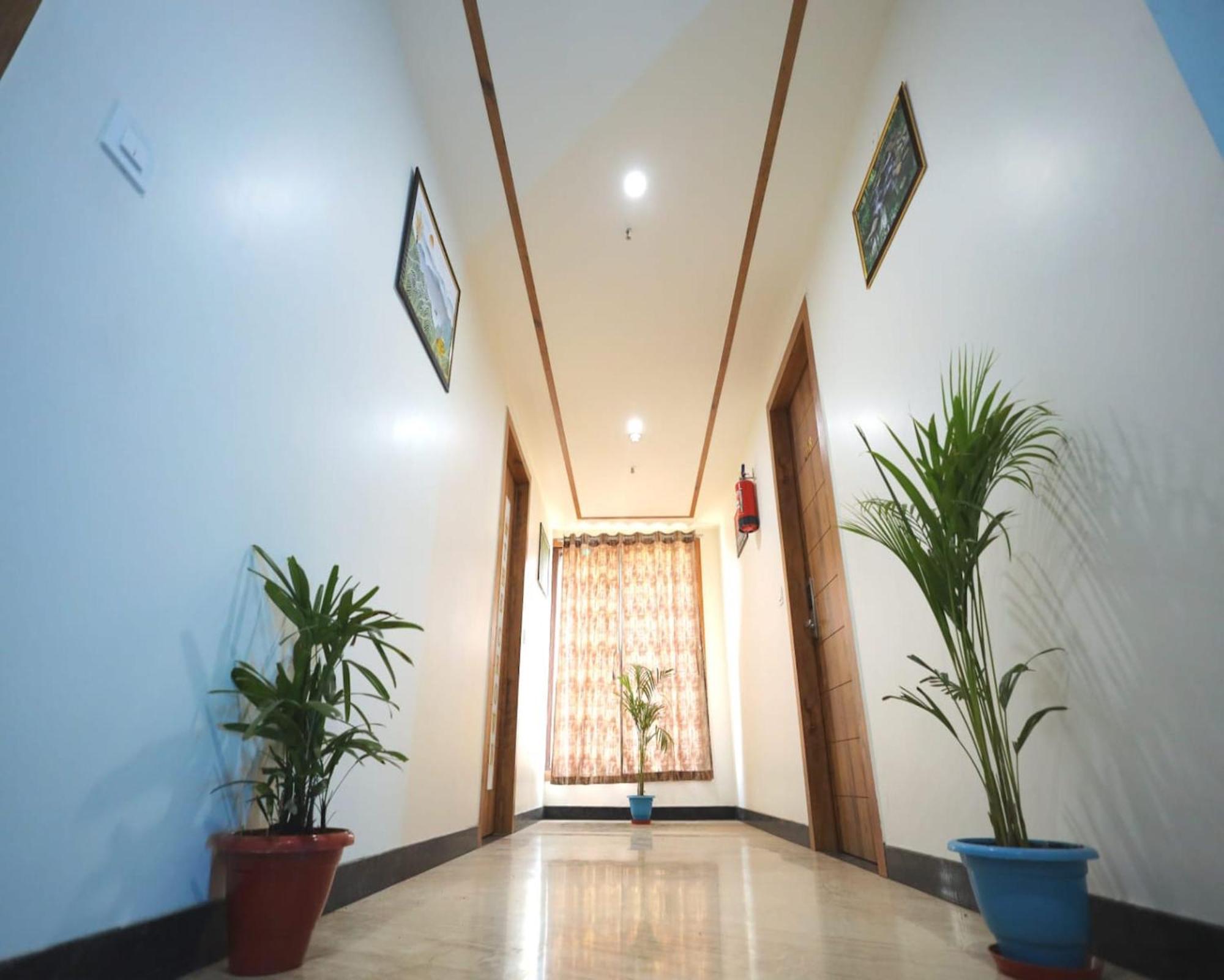 Crown Hotel Agra Near Taj Mahal Εξωτερικό φωτογραφία