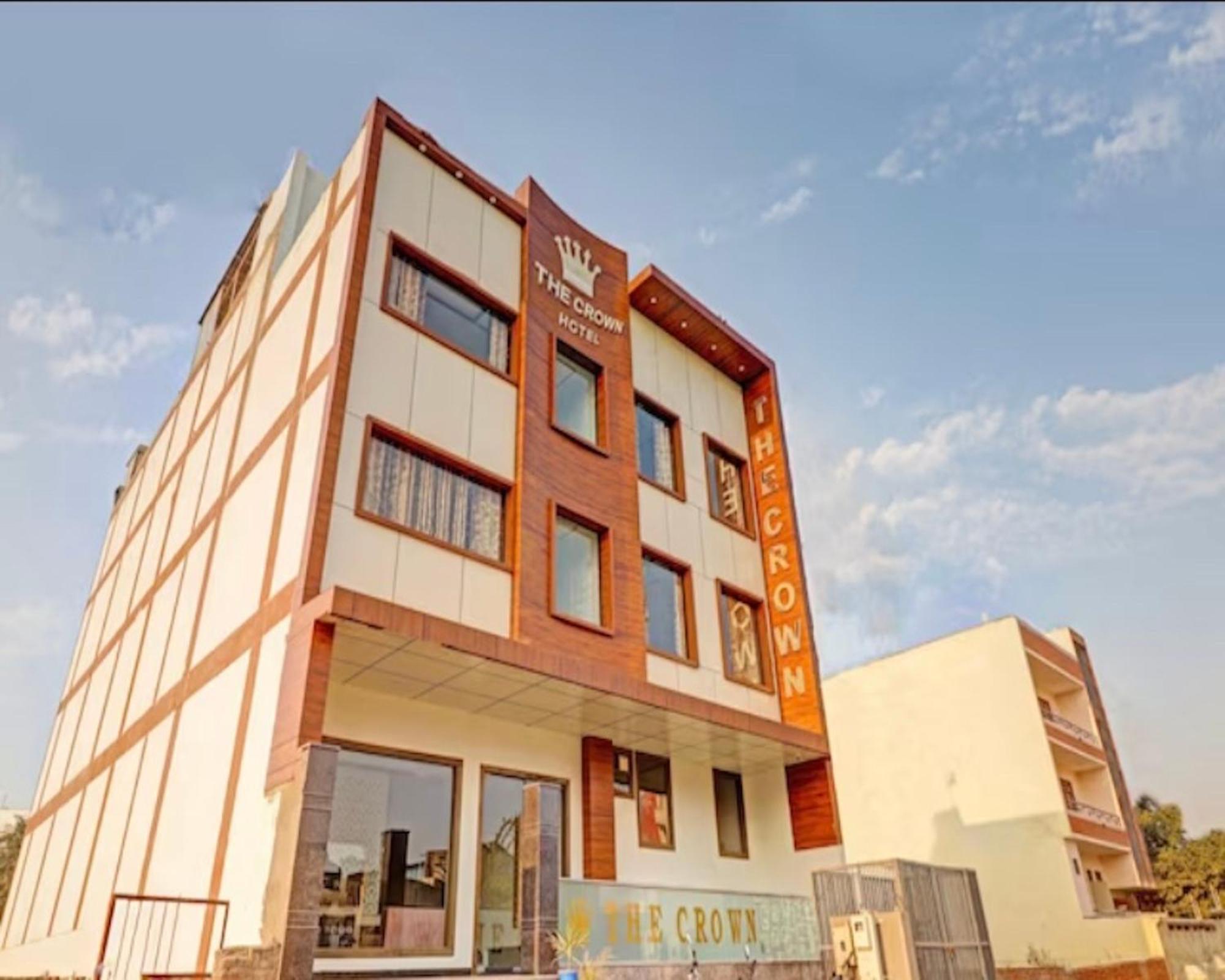 Crown Hotel Agra Near Taj Mahal Εξωτερικό φωτογραφία